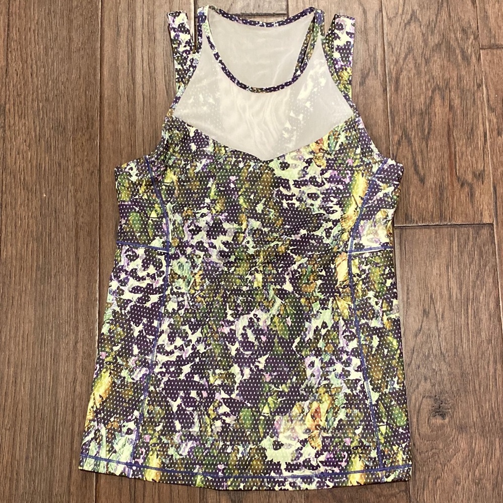 Size 8 Lululemon Running in the City Tank Top